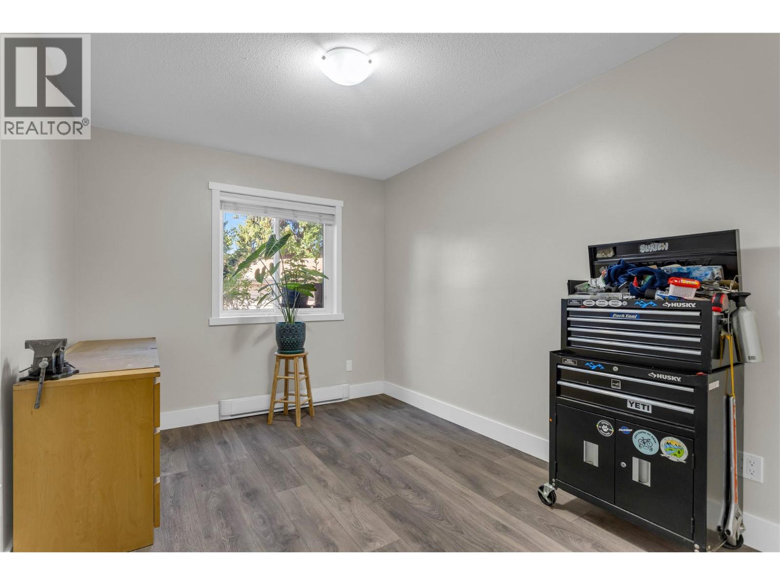 #186 3854 Gordon Drive - 13
