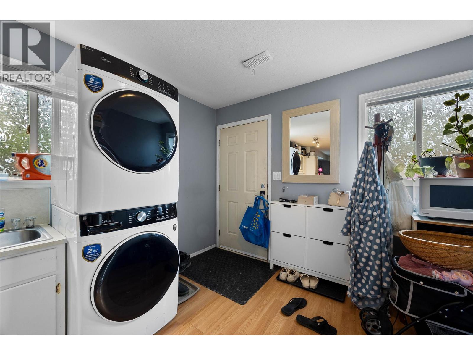 #5 685 SINGH Street - 24