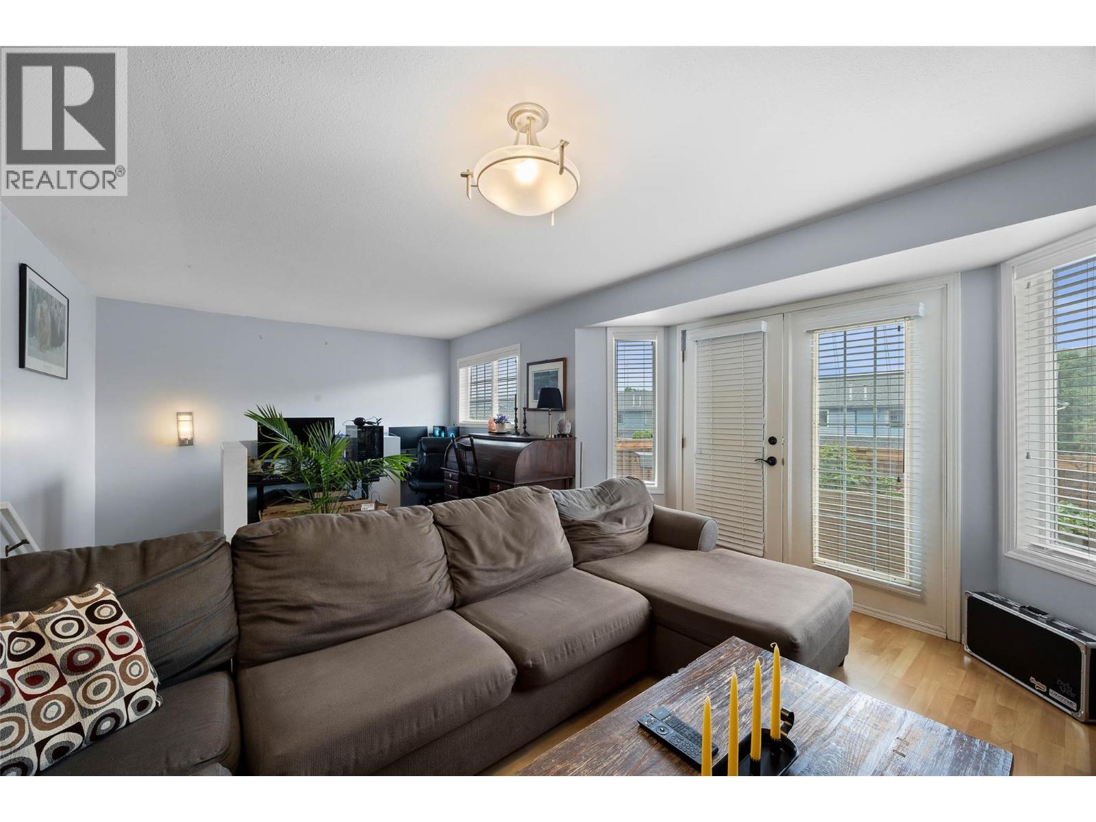 #5 685 SINGH Street - 5