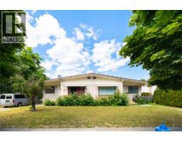  830-832 Leon Avenue, Kelowna