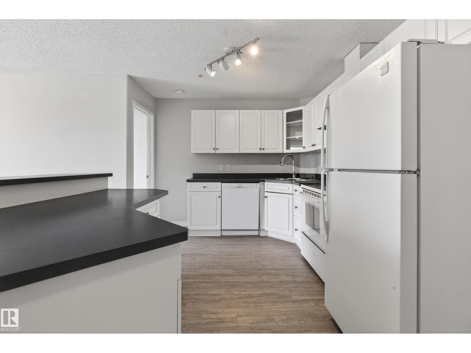 #319 16303 95 ST NW - 12