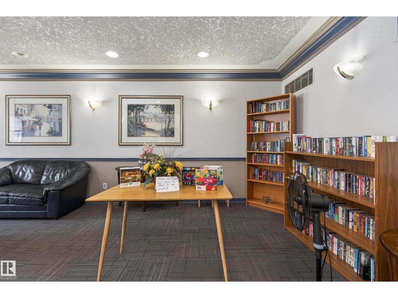 #319 16303 95 ST NW - 29