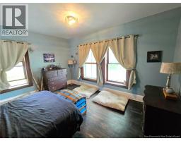 666 King, Bathurst, NB E2A1R1 Photo 39