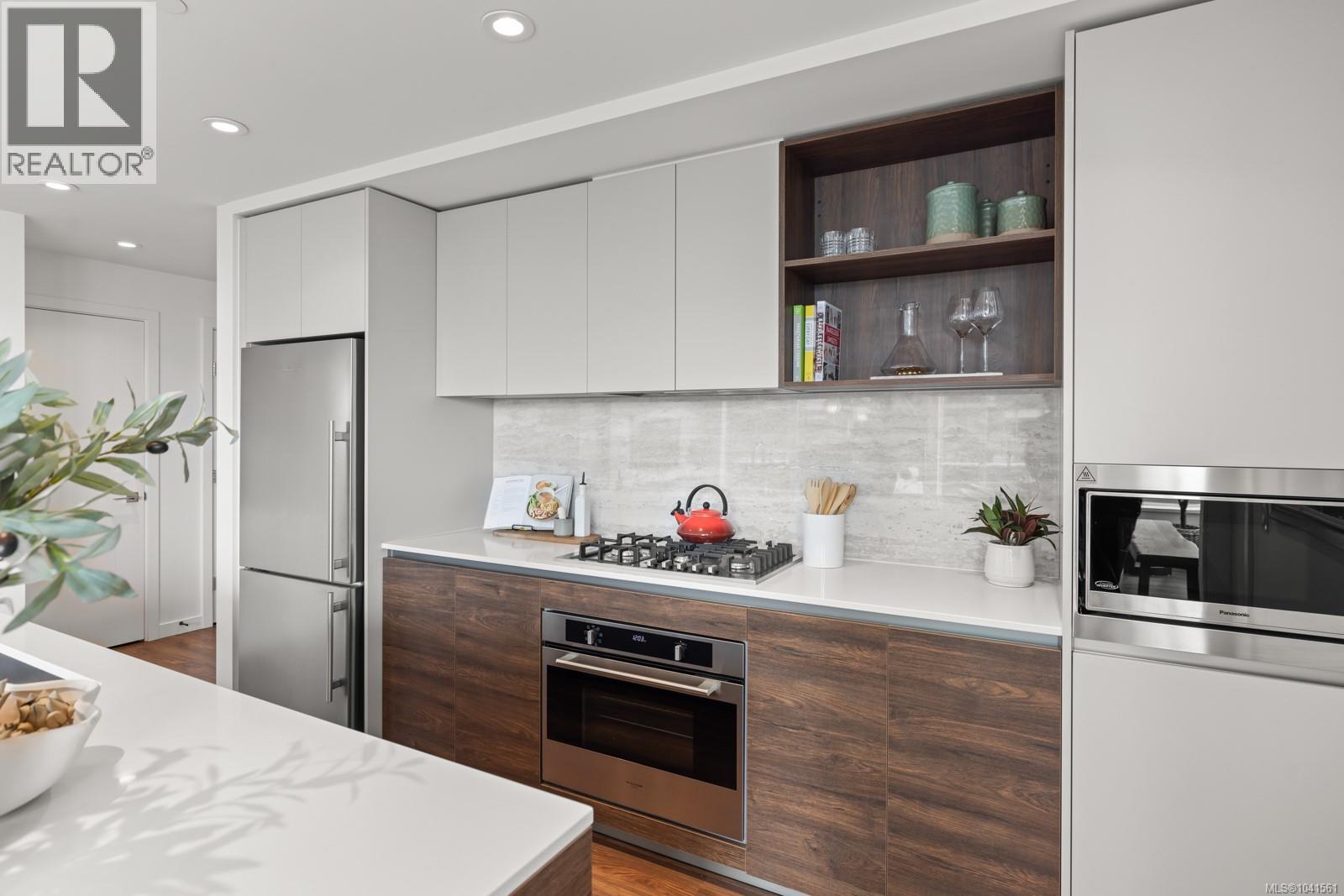 #303 369 Tyee Rd - 13