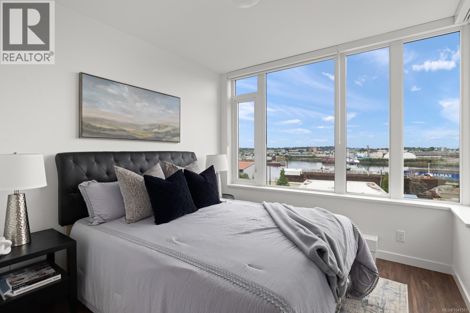 #303 369 Tyee Rd - 26