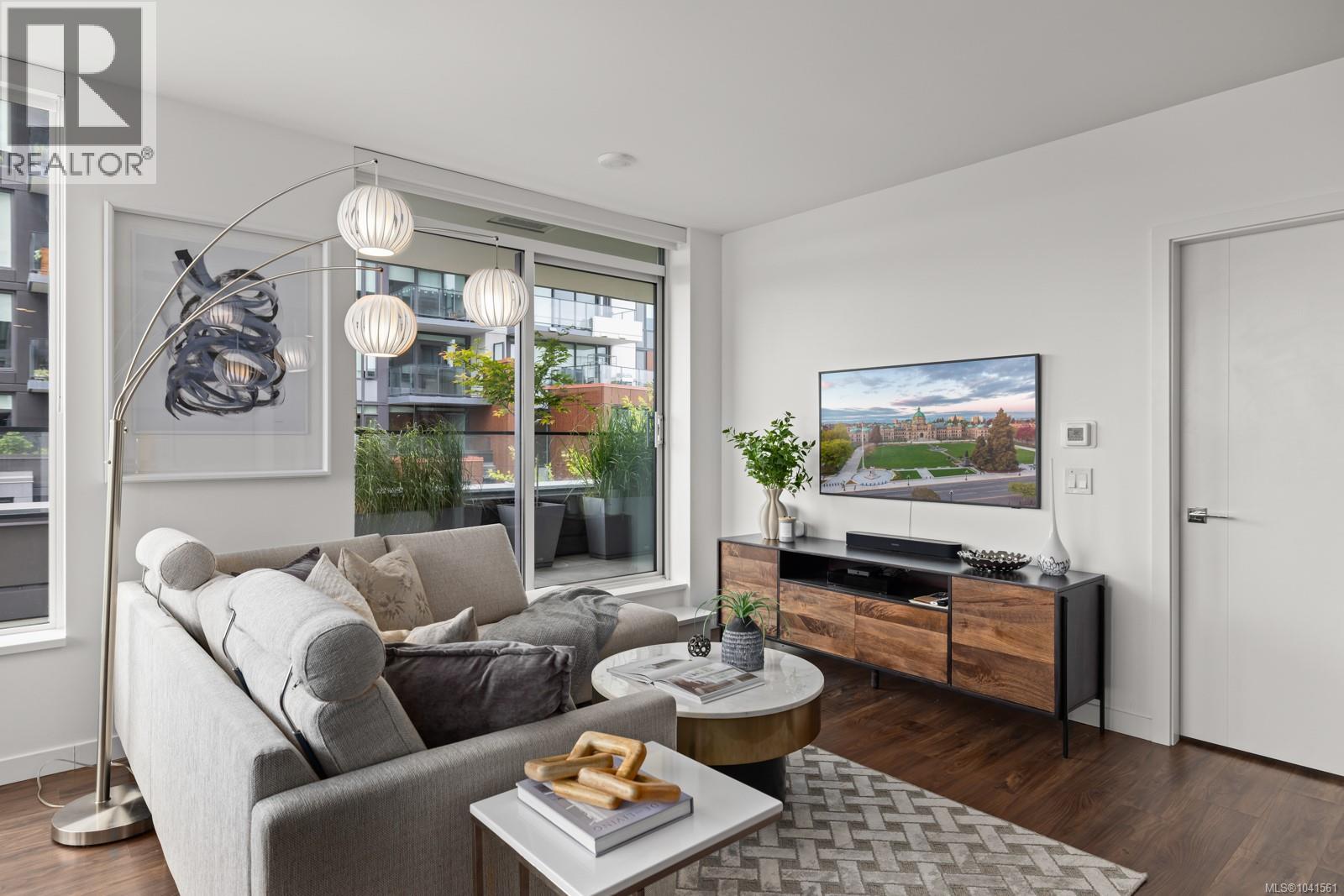 #303 369 Tyee Rd - 14