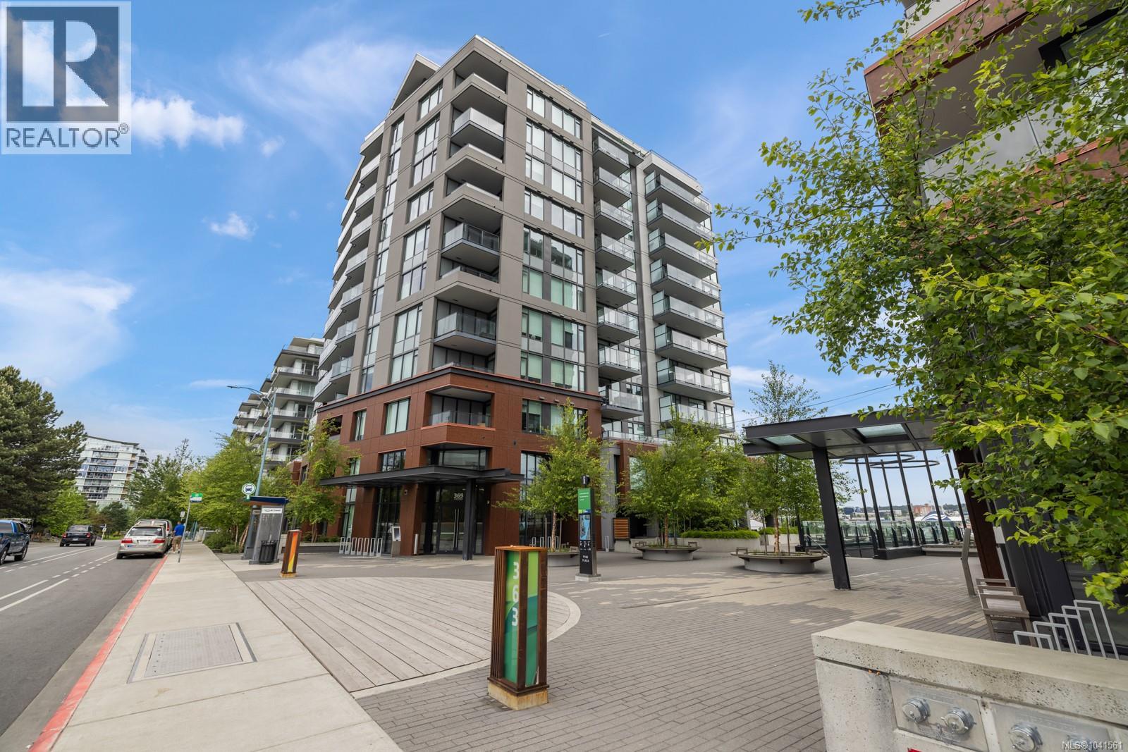 #303 369 Tyee Rd - 2