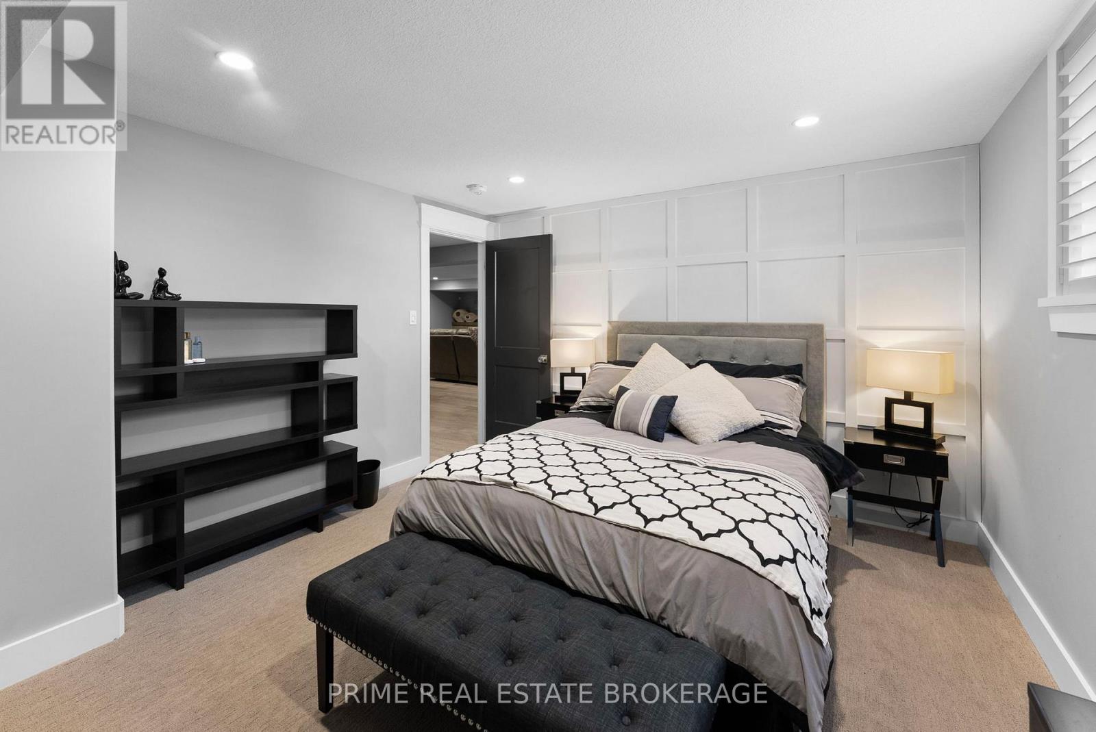 34 ERIN PLACE - 31