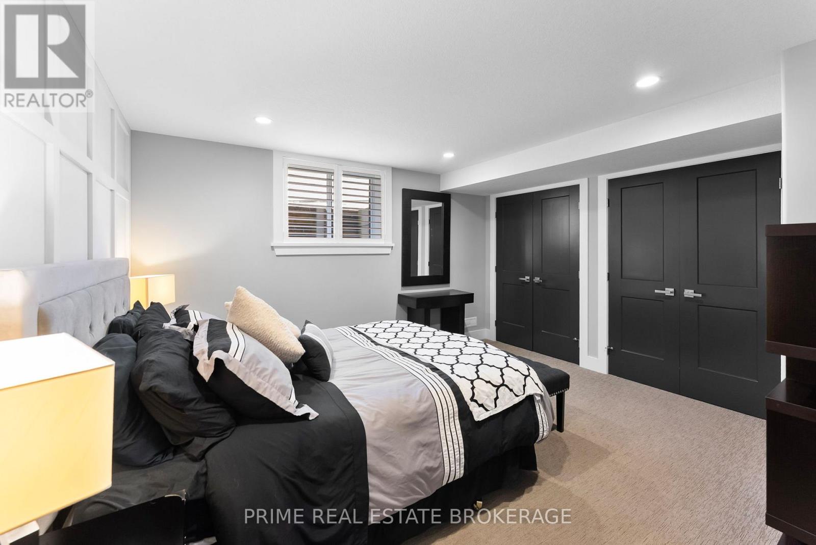 34 ERIN PLACE - 32