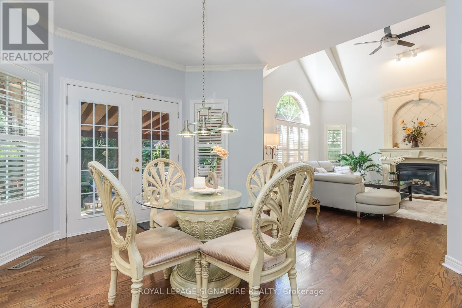 27 AUTUMN RIDGE TRAIL - 12