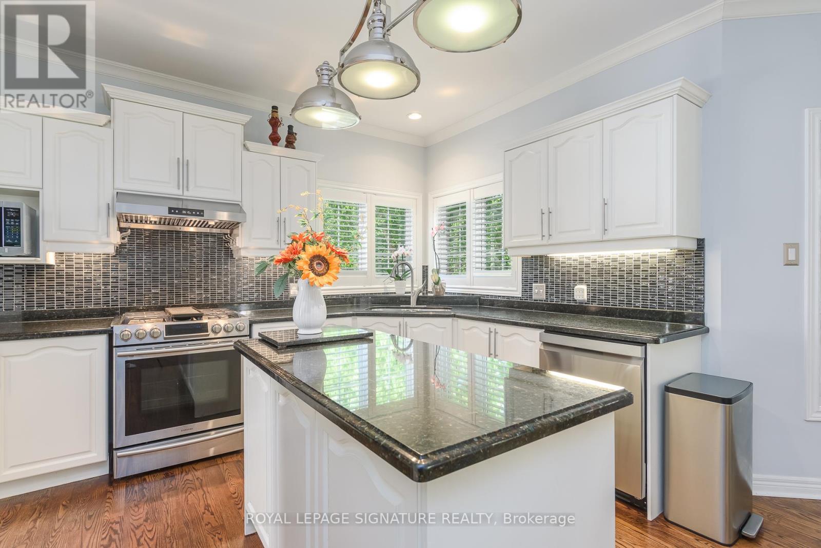 27 AUTUMN RIDGE TRAIL - 13