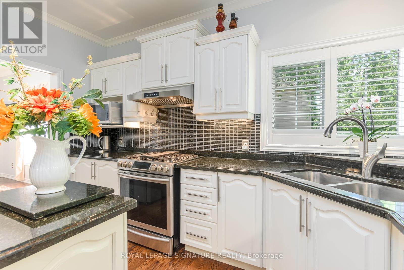 27 AUTUMN RIDGE TRAIL - 15