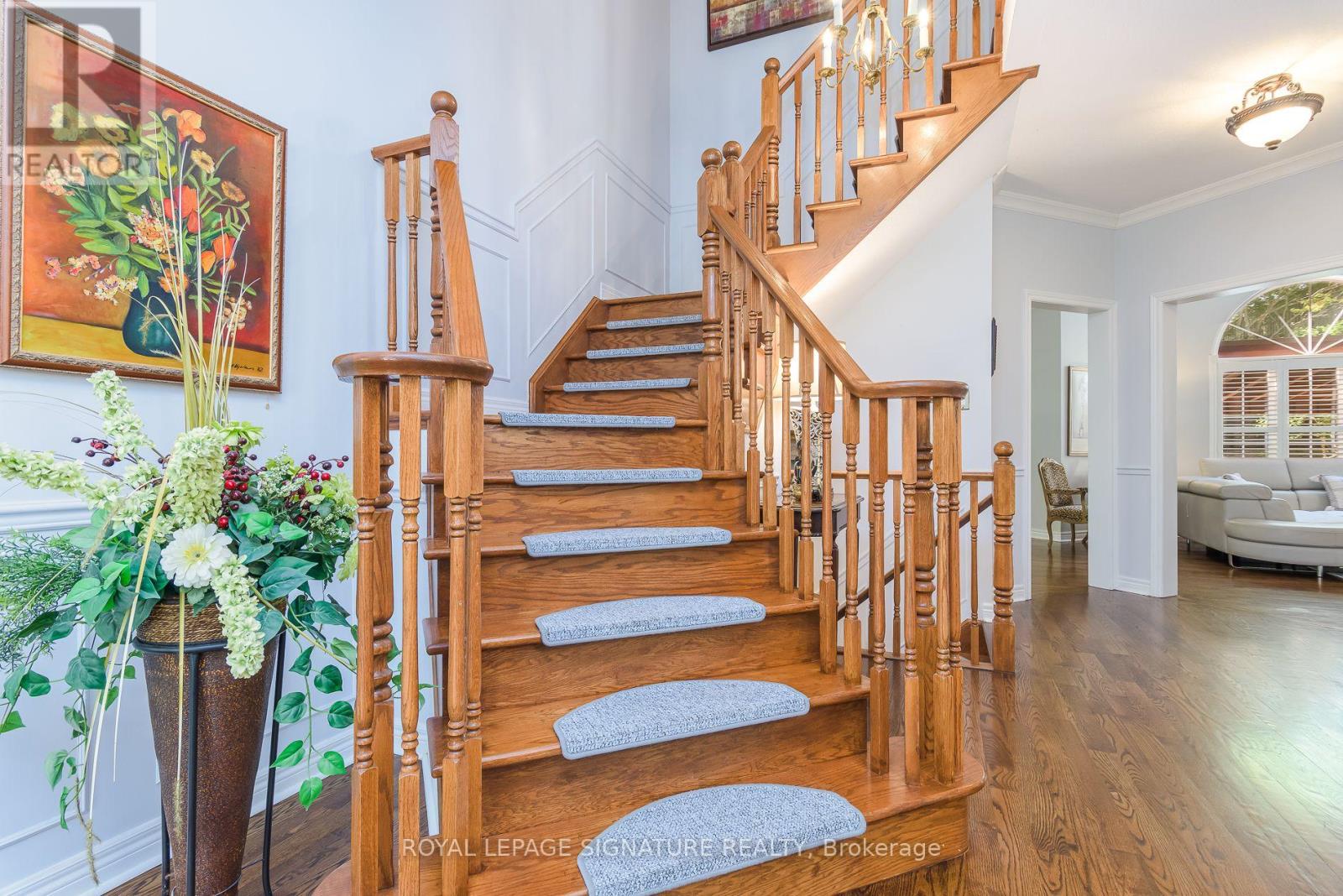 27 AUTUMN RIDGE TRAIL - 24