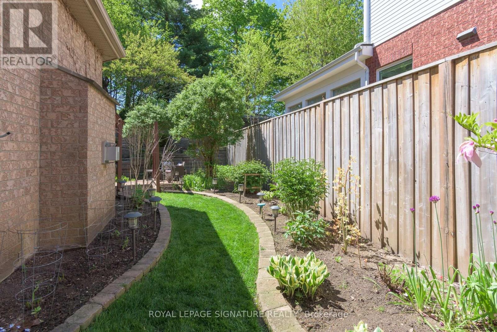 27 AUTUMN RIDGE TRAIL - 46