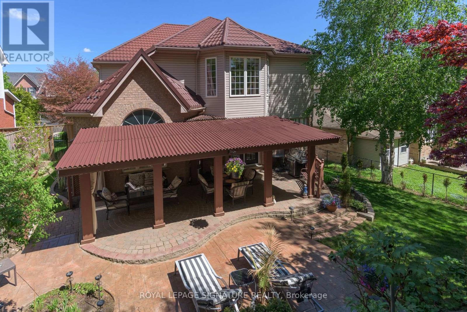 27 AUTUMN RIDGE TRAIL - 48