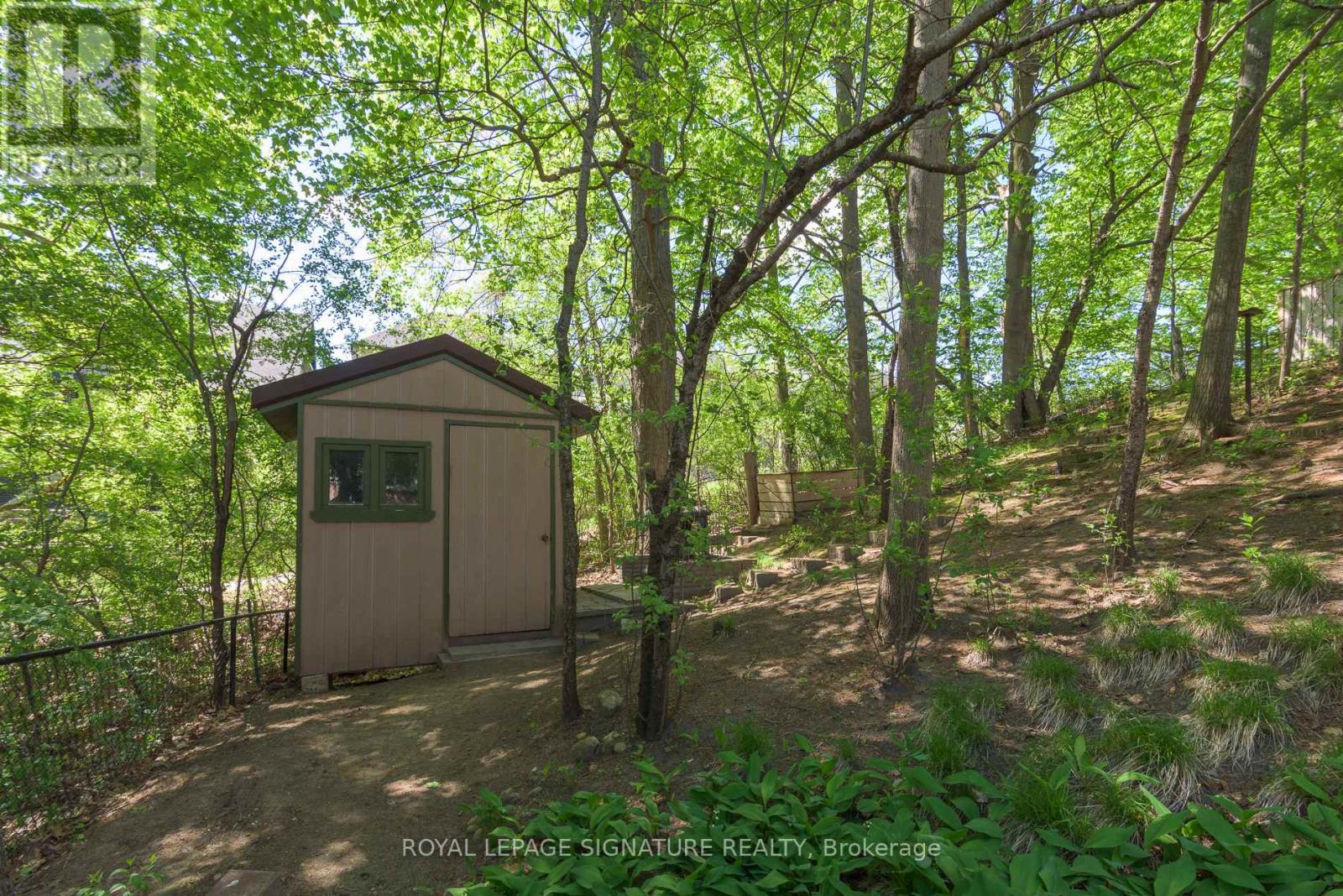 27 AUTUMN RIDGE TRAIL - 50