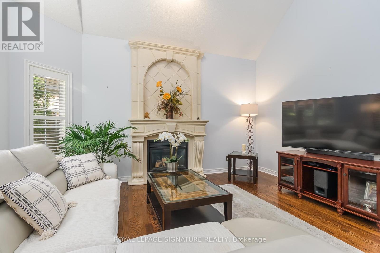 27 AUTUMN RIDGE TRAIL - 9