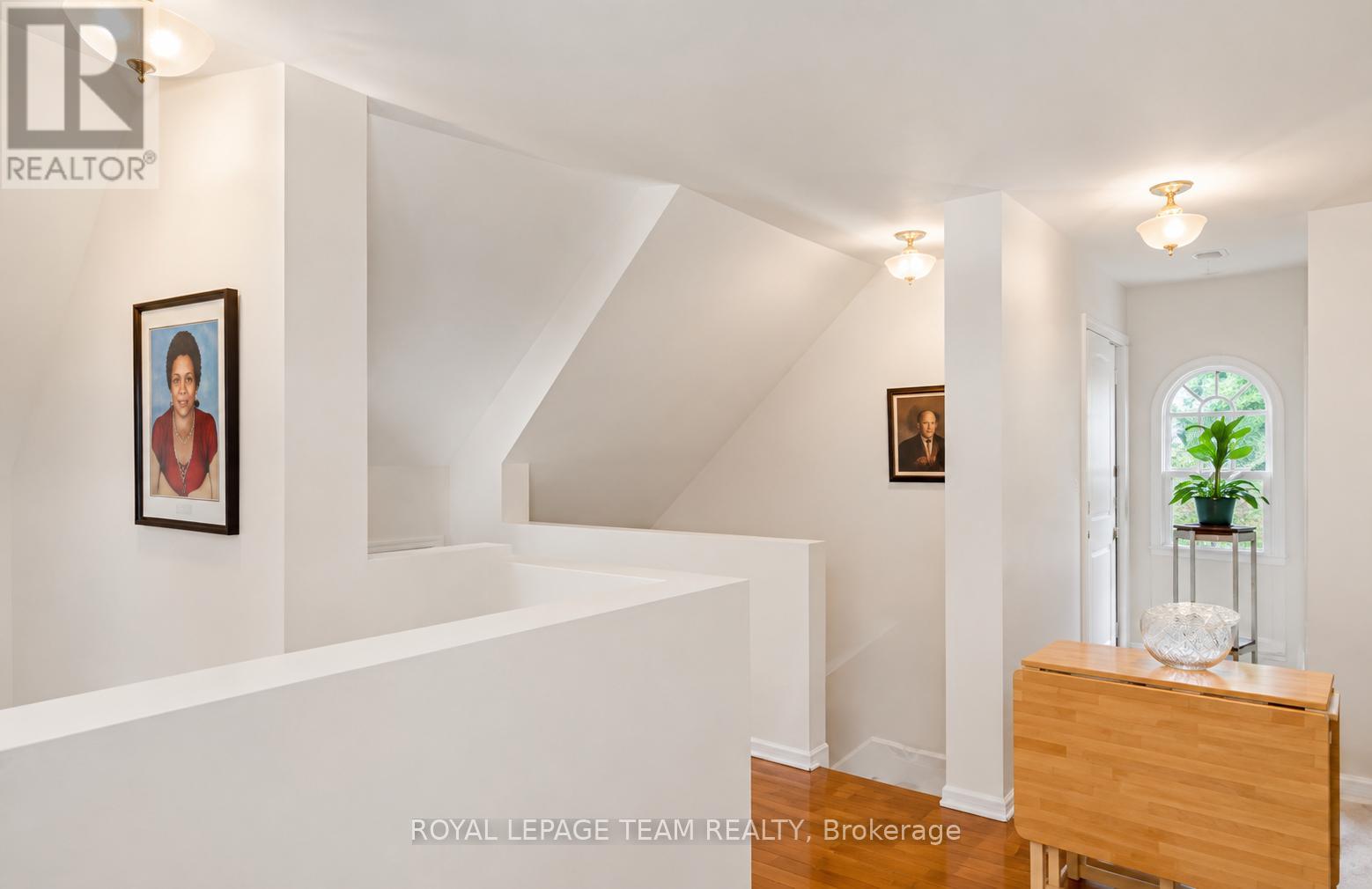 2 Bed, 2 Bath House for Sale in Ottawa – 20 – 1108 GABLEFIELD PRIVATE, Ottawa – MLS# X13494374 - Image 15