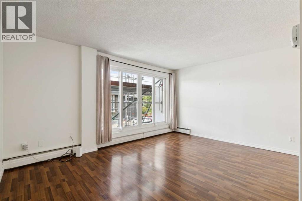 305, 110 24 Avenue SW - photo 4