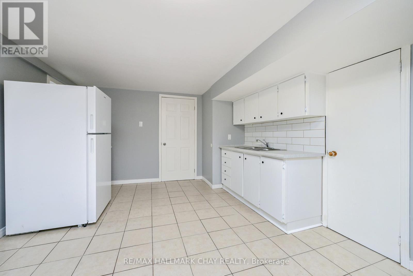 186 BEATTIE AVENUE - 24