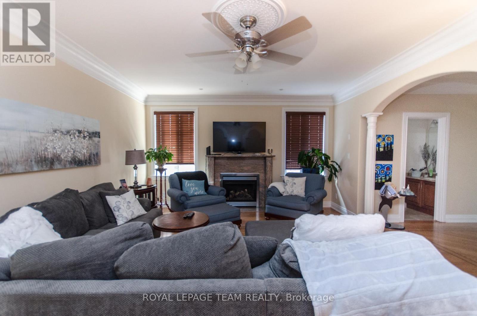 3 Bed, 3 Bath House for Rent in Ottawa – A – 526 HILSON AVENUE, Ottawa – MLS# X13491584 - Image 11