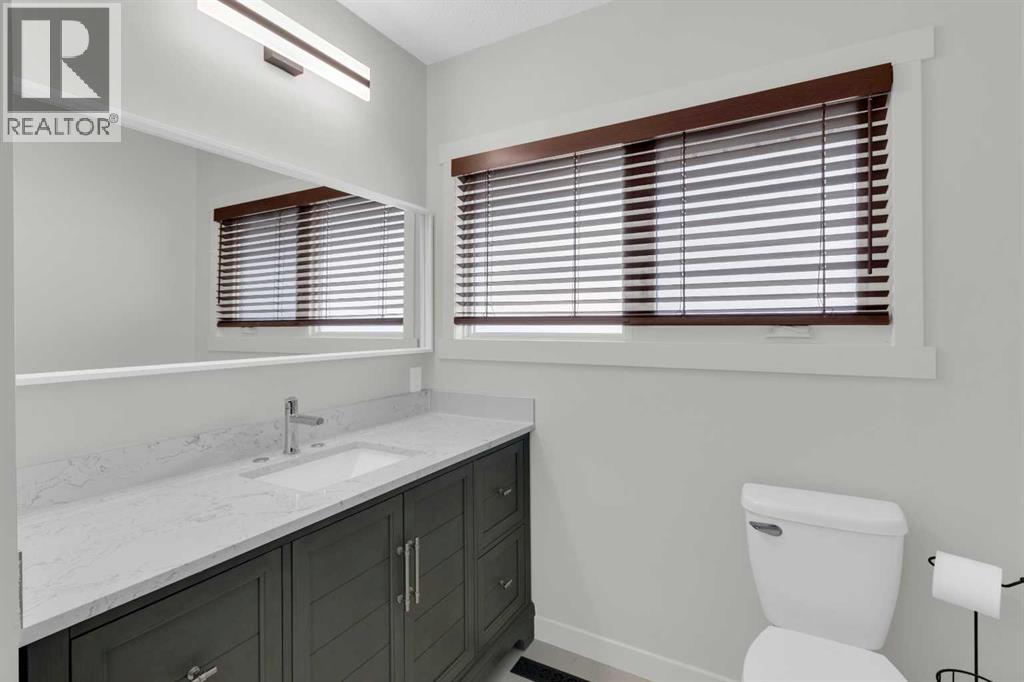 415 Centre Street — photo 15