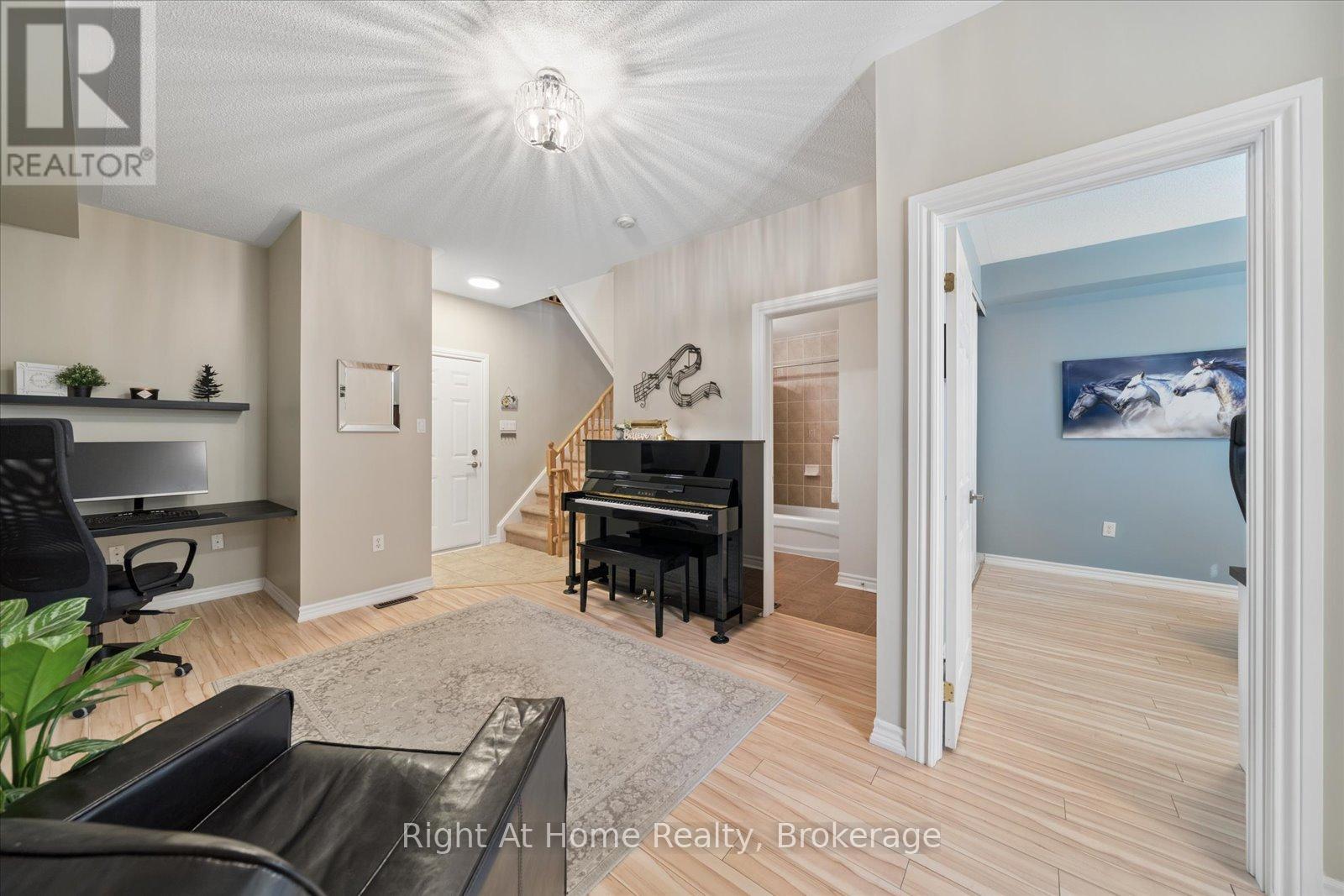 17 WICKER PARK WAY - 26