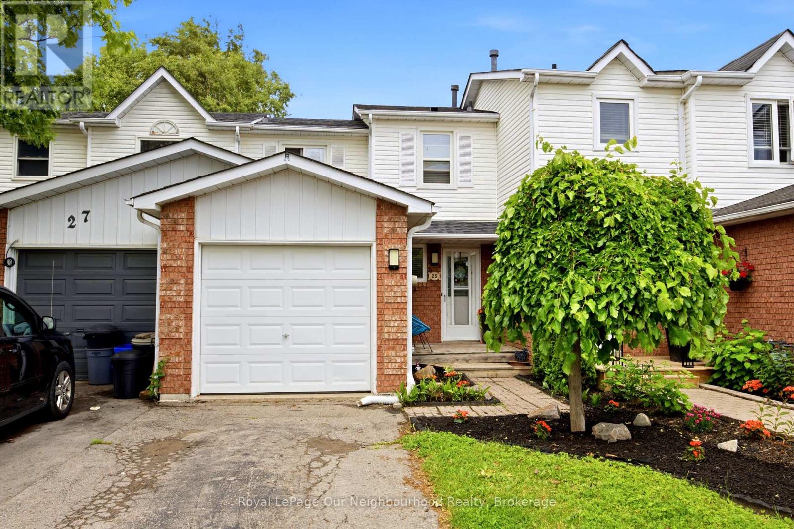 25 HANNING COURT - 1
