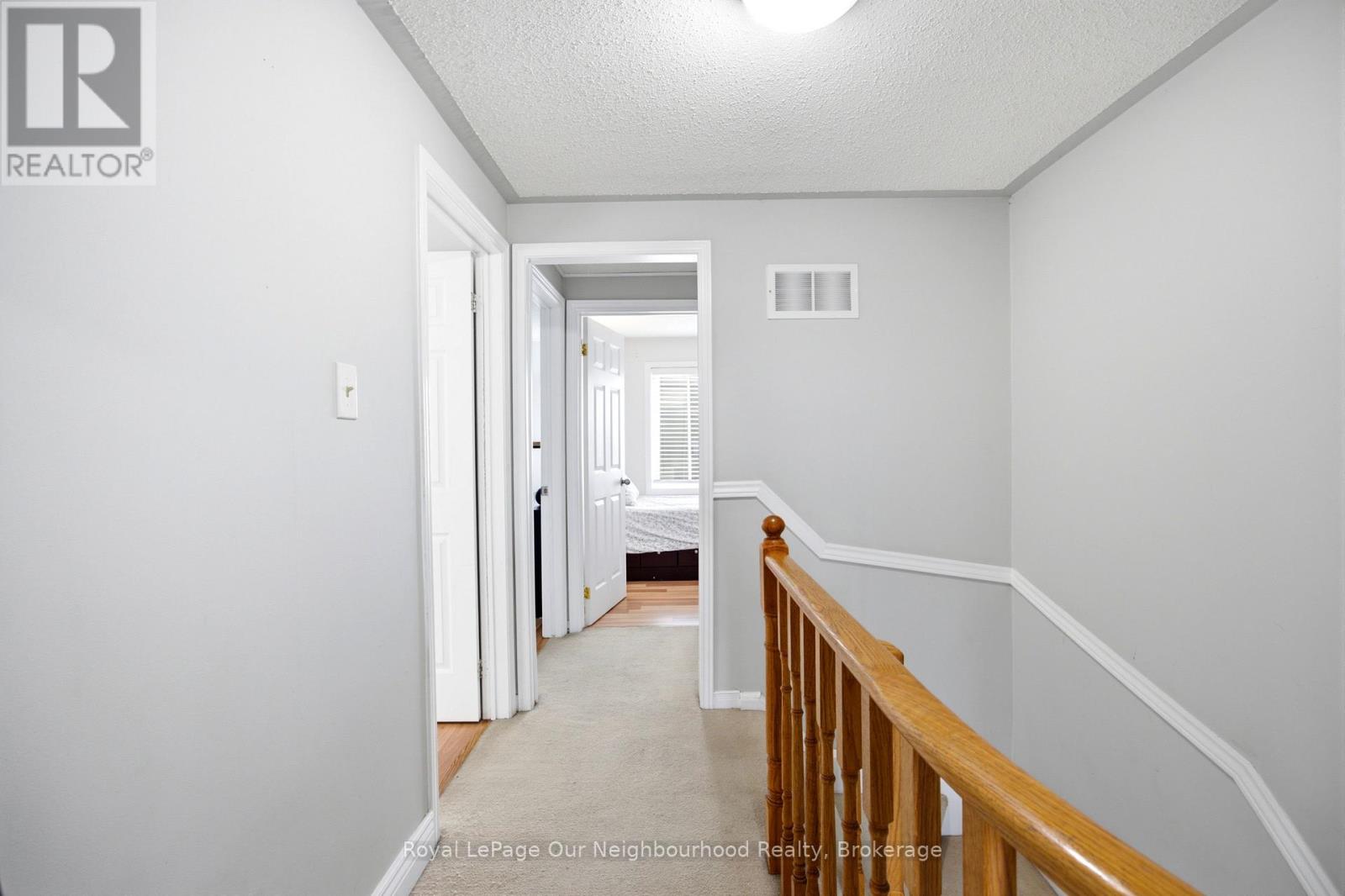 25 HANNING COURT - 19