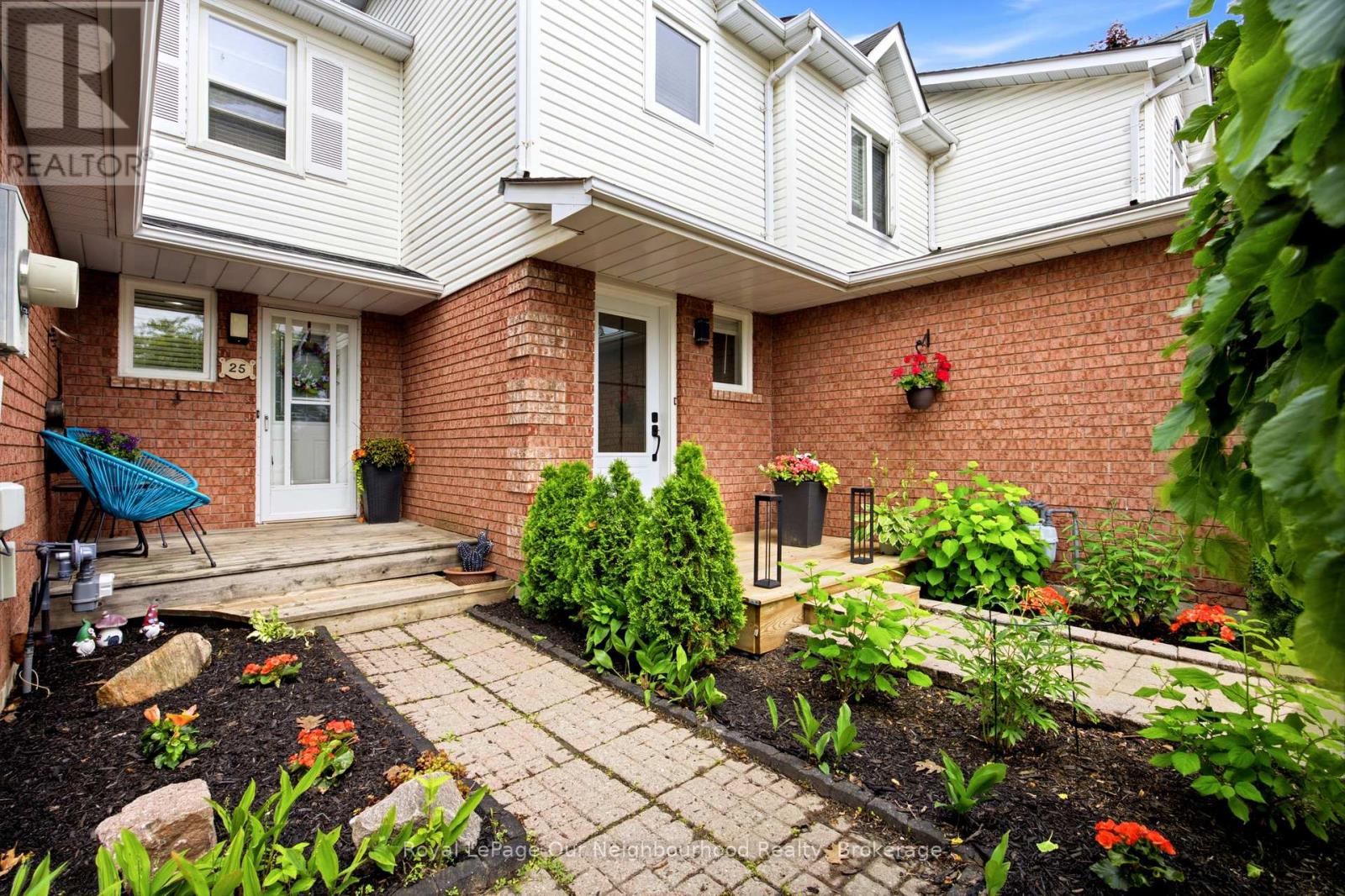 25 HANNING COURT - 2