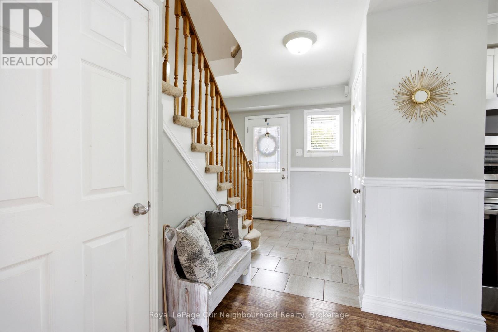 25 HANNING COURT - 5