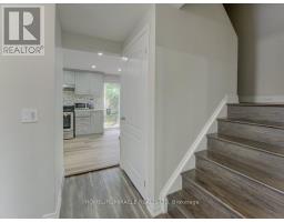 142 Cornerbrook Crescent, Waterloo, ON N2V1L2 Photo 9