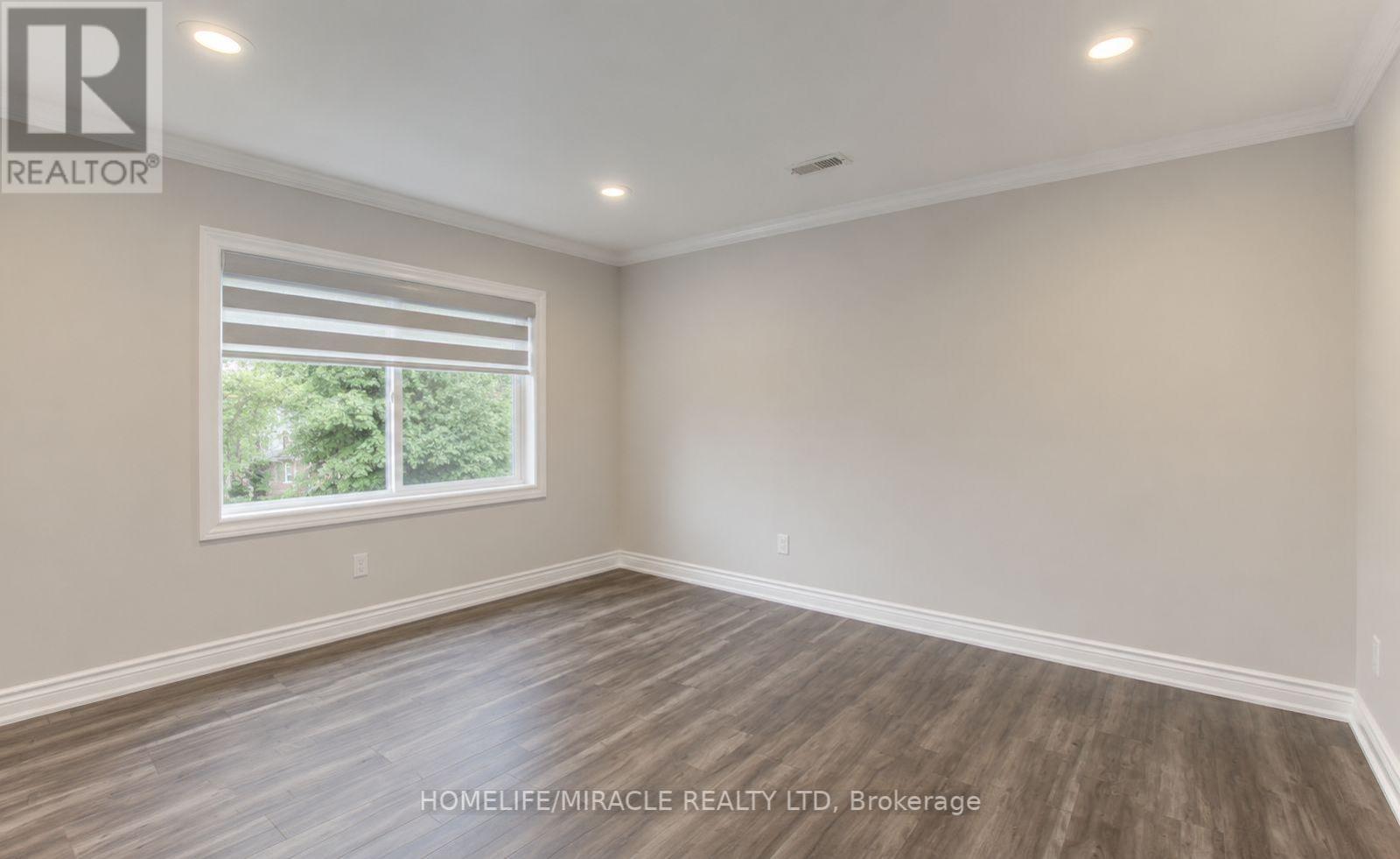 142 CORNERBROOK CRESCENT - 13