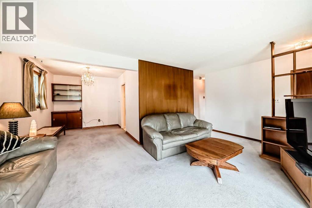 3132 48 Street SW - 15