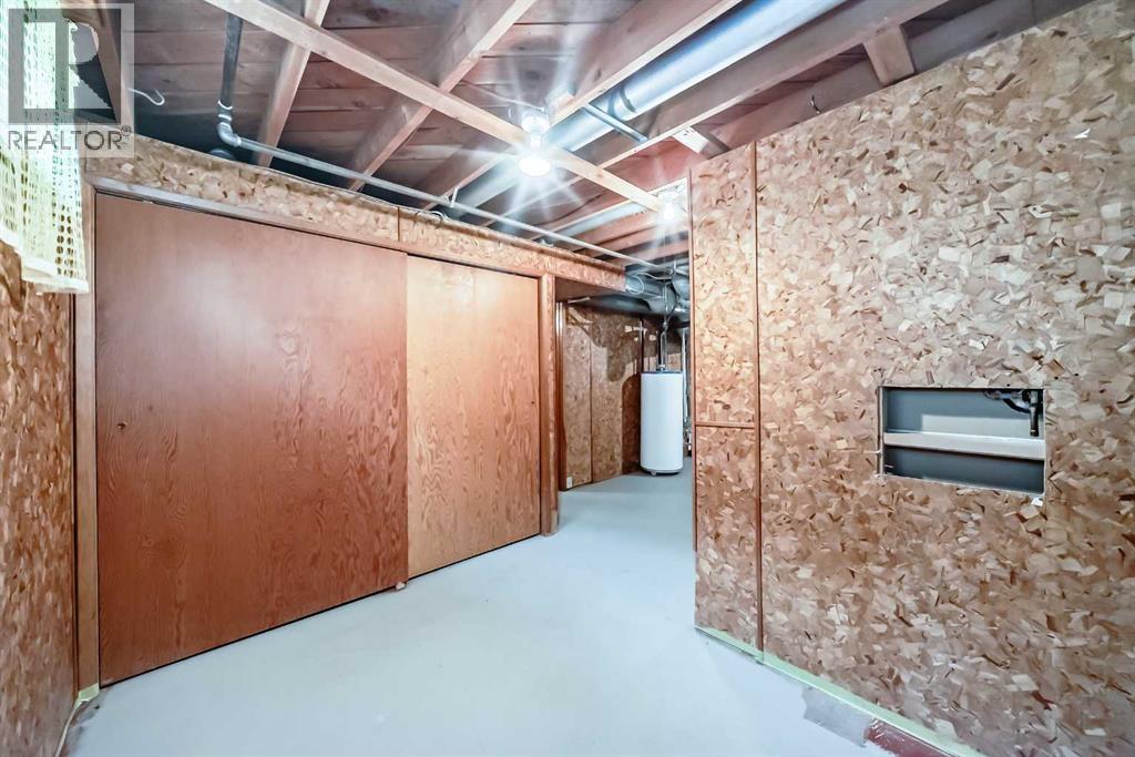 3132 48 Street SW - 33