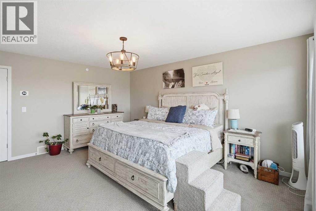 186 Howse Rise NE - 21