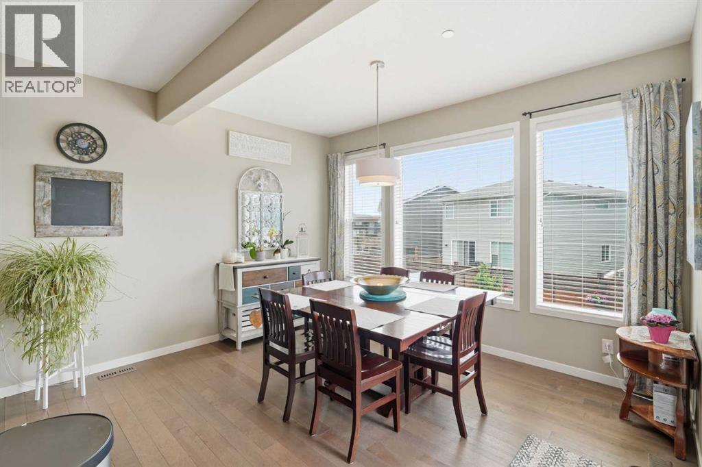 186 Howse Rise NE - 9