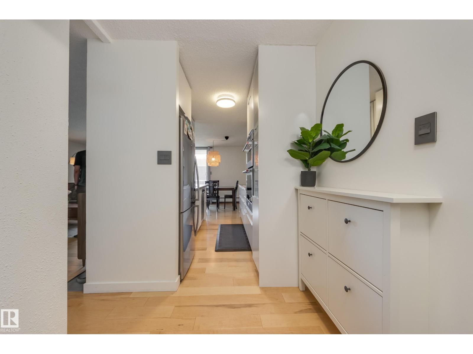 #504 9909 110 ST NW - 8