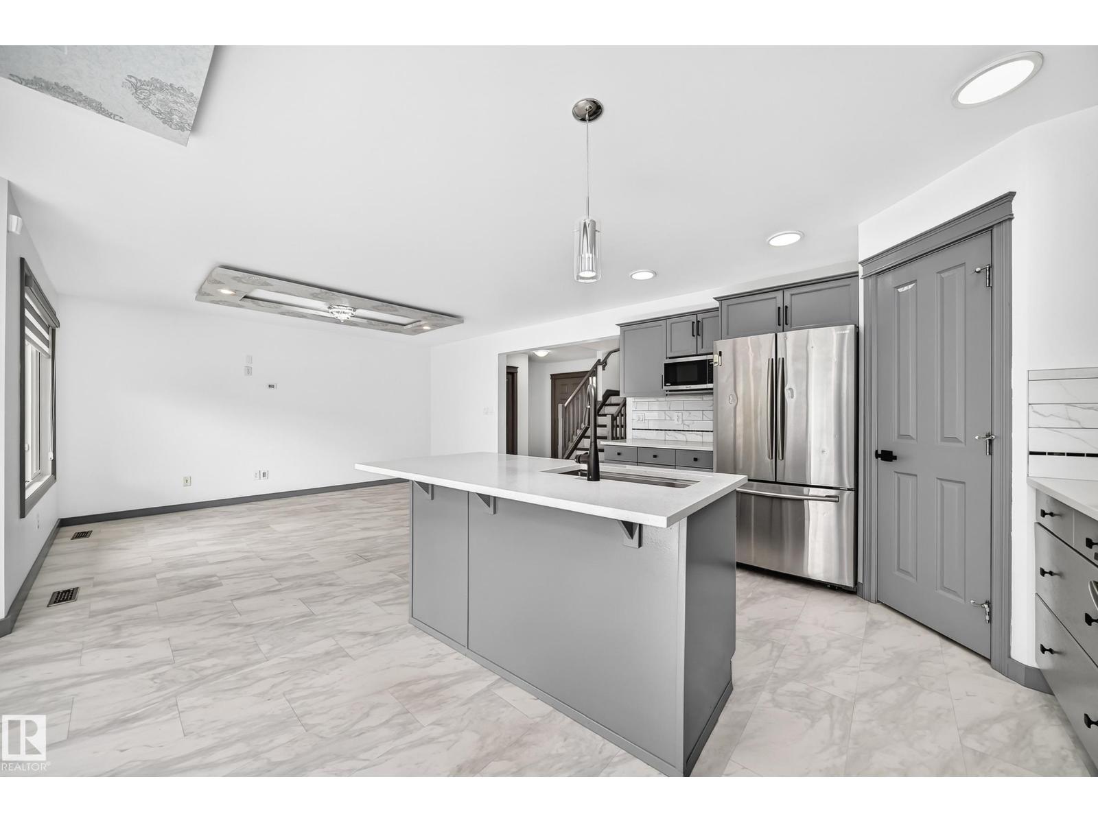 1549 37C AV NW - 10