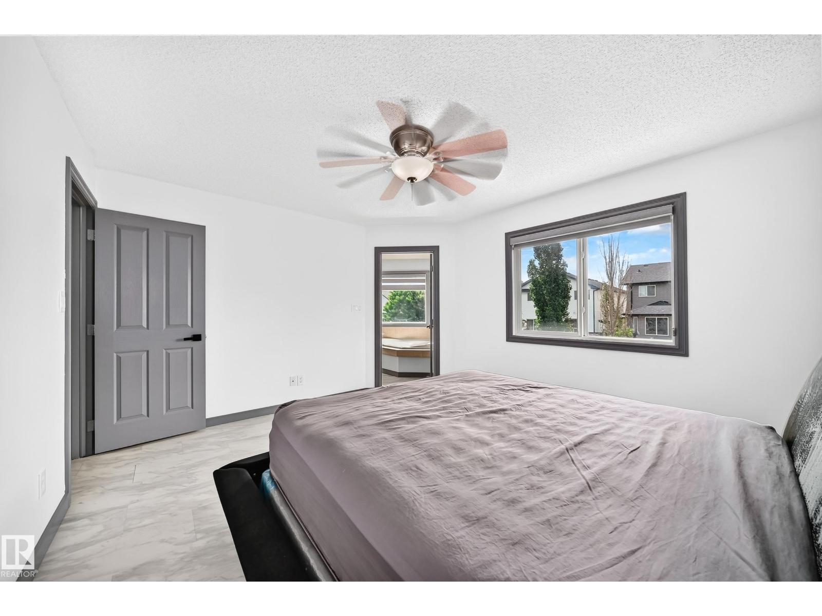 1549 37C AV NW - 27
