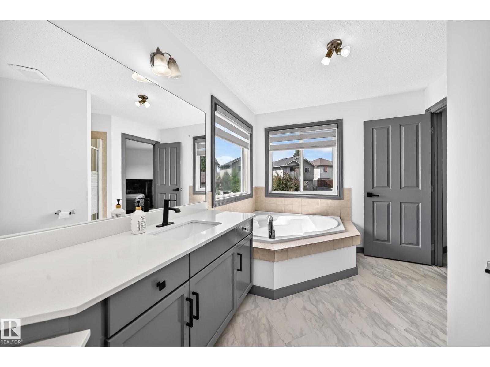 1549 37C AV NW - 30