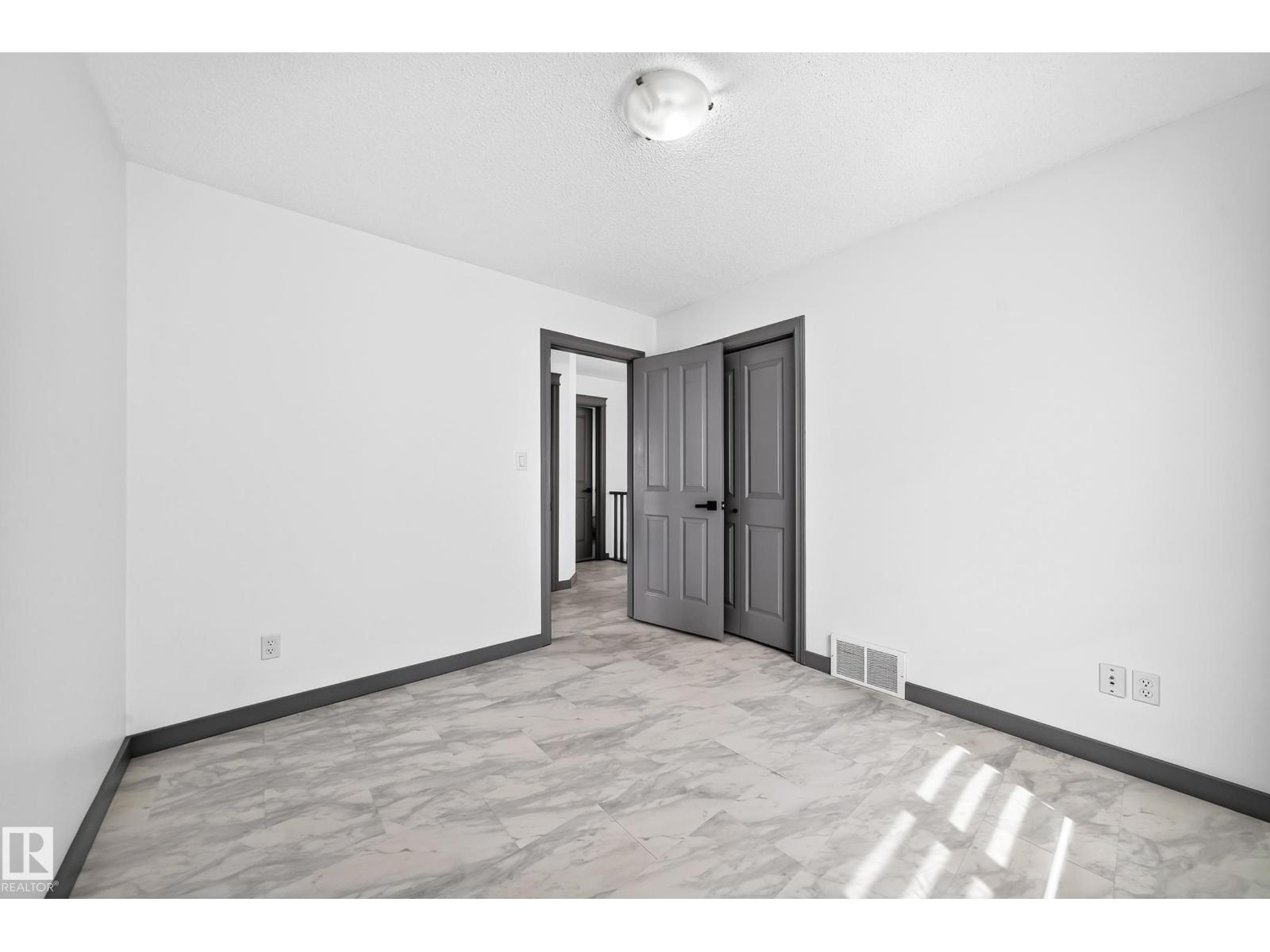 1549 37C AV NW - 34