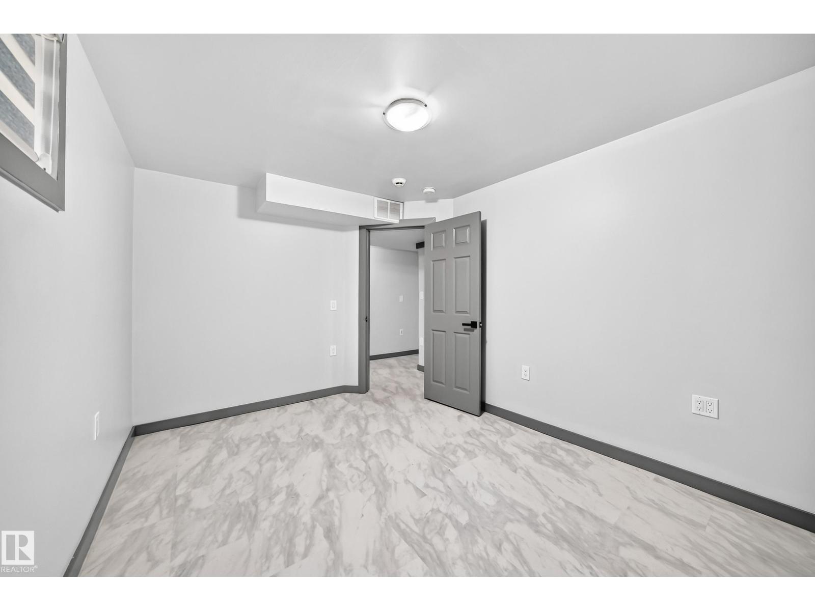 1549 37C AV NW - 46