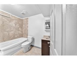 1549 37c Av Nw, Edmonton, AB T6T0E1 Photo 47