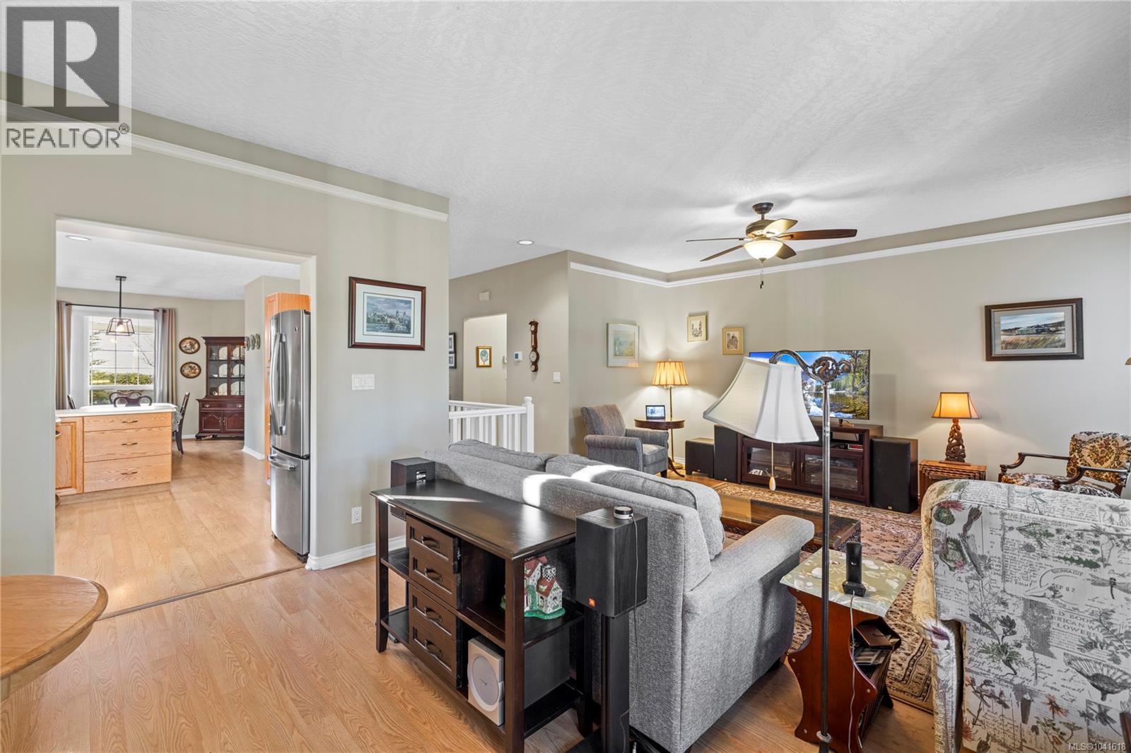#45 2979 River Rd - 16