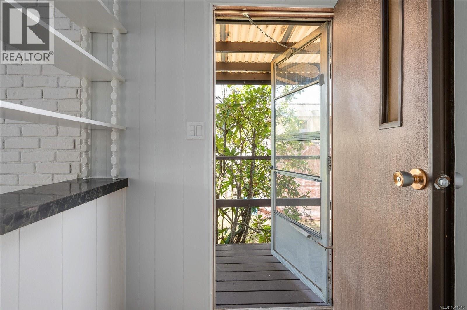#24 1572 Seabird Rd - 16