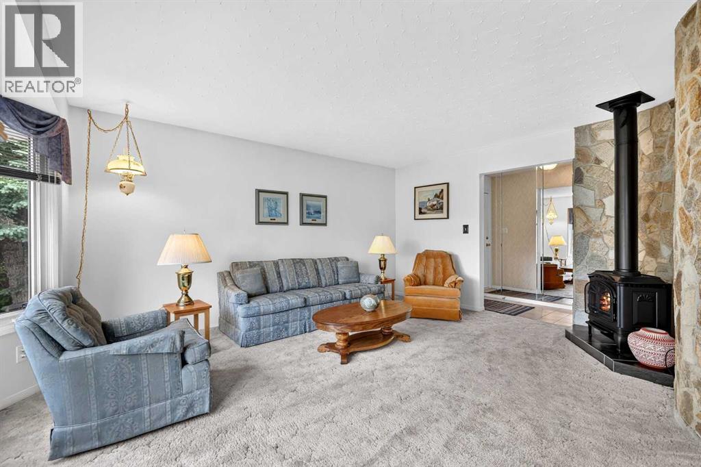 3227 Collingwood Drive NW - photo 5
