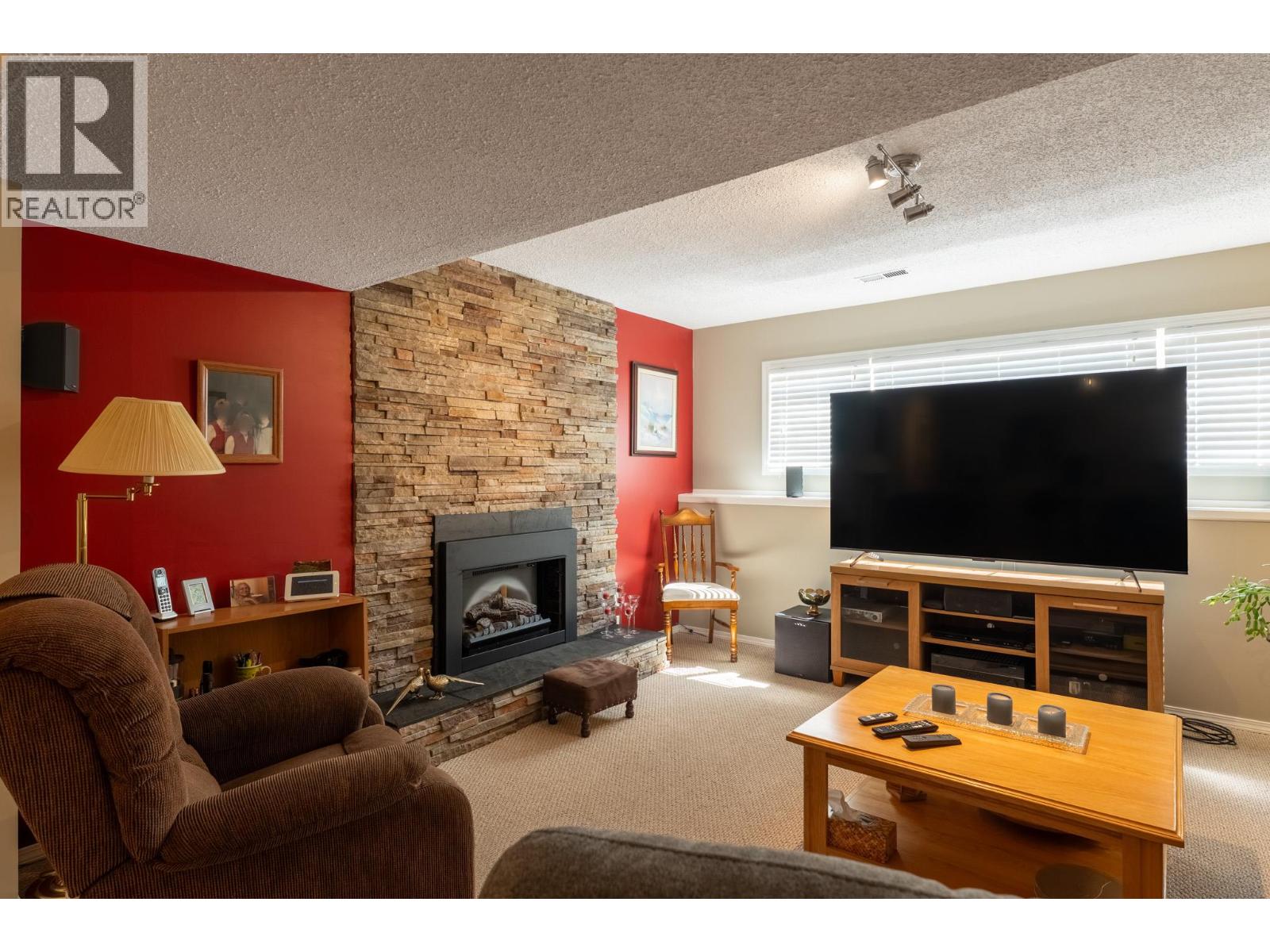 780 Princess Court - 14