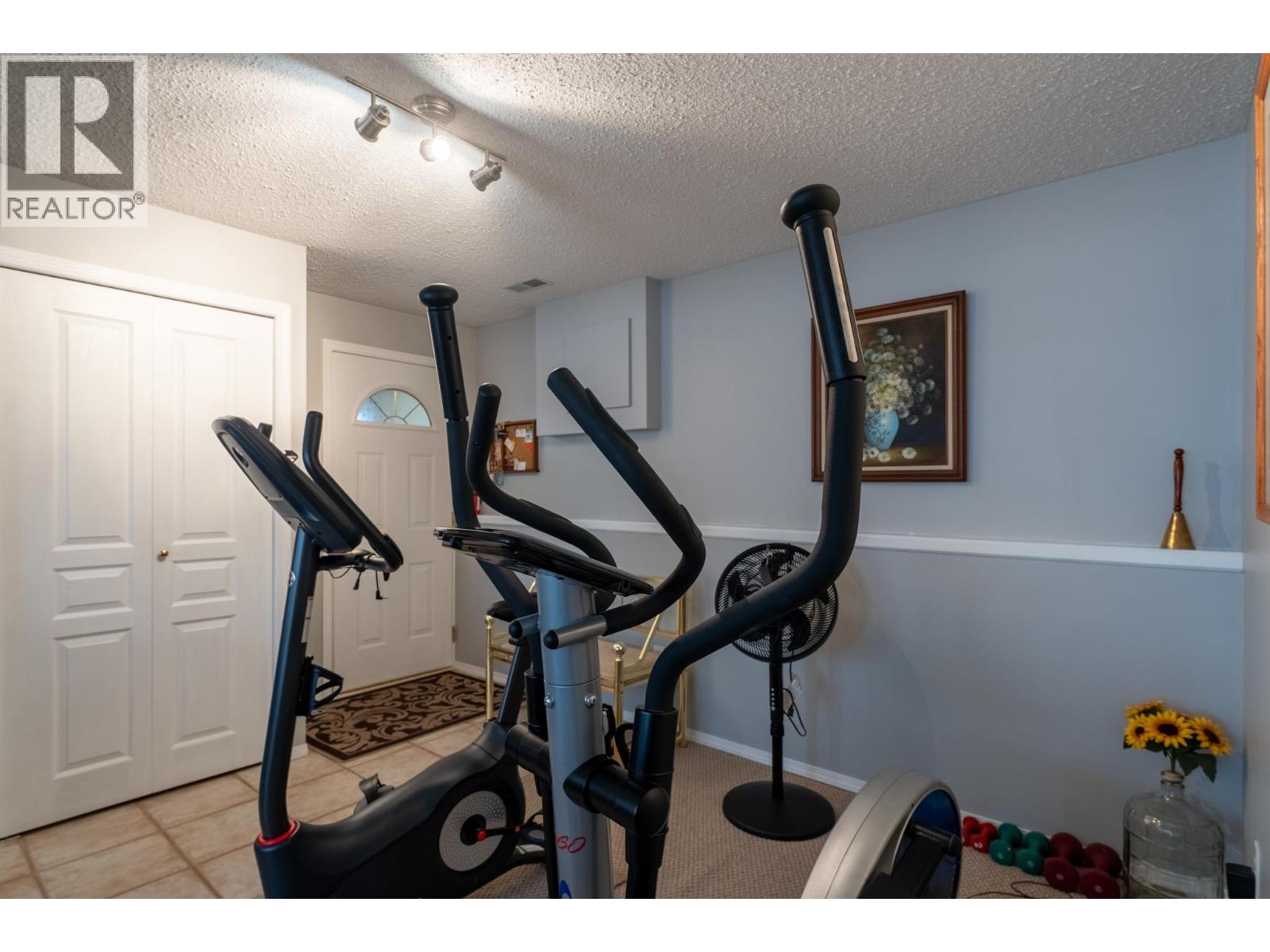 780 Princess Court - 16