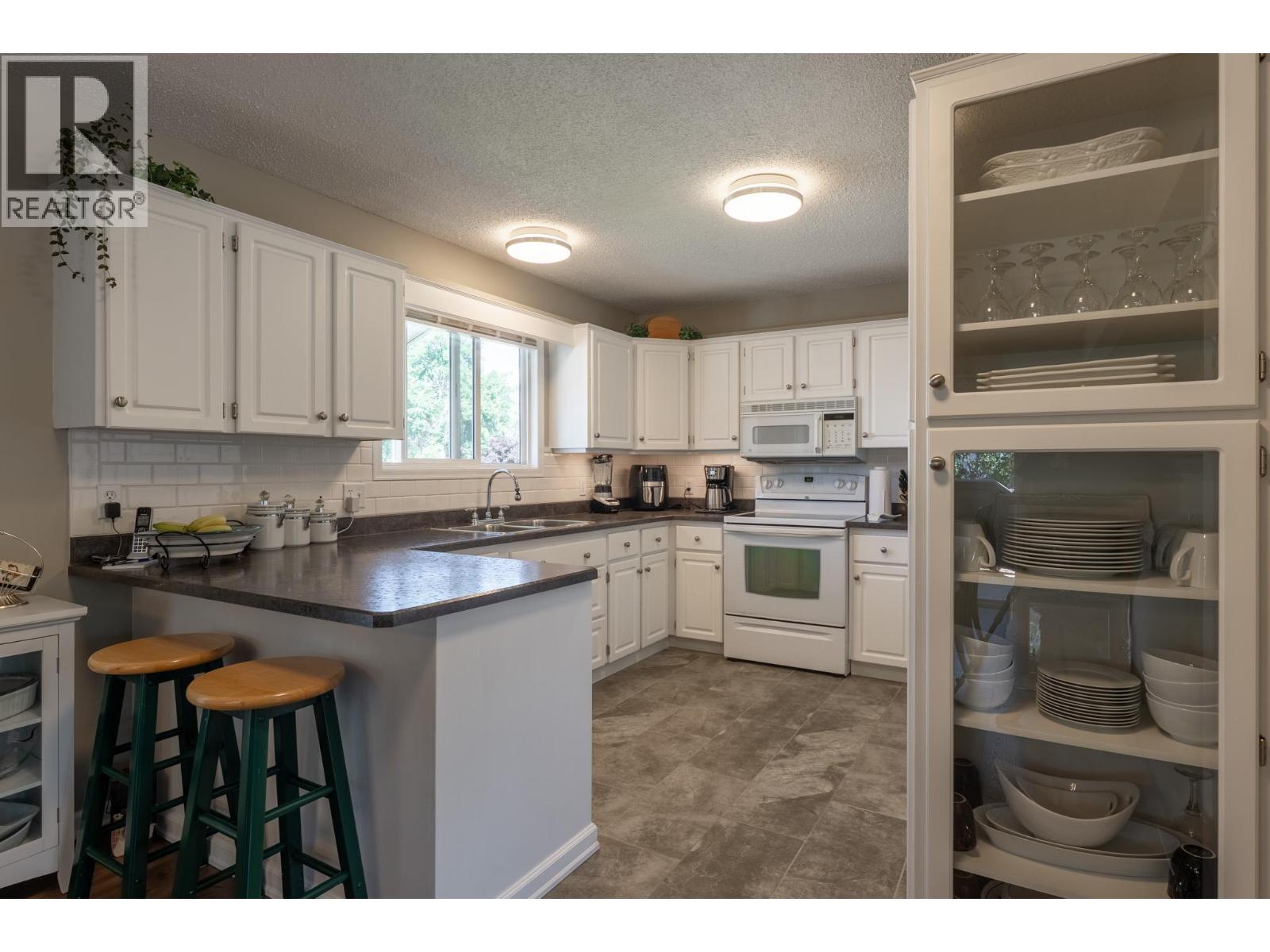 780 Princess Court - 6